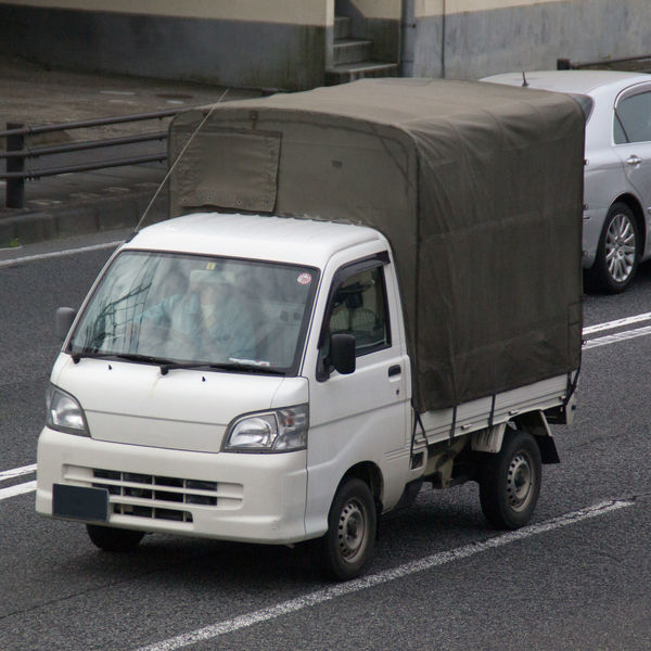 四日市で営業している河原田運送株式会社は正社員を募集しております